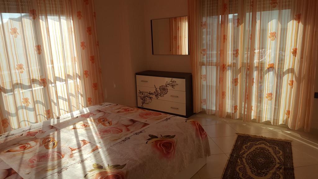 Faik Shehu Apartments Durrës Exterior foto